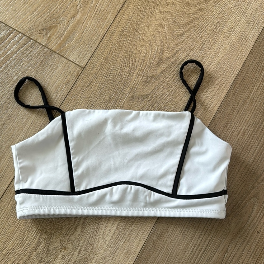 Activewear / dance wear tiger friday adult medium